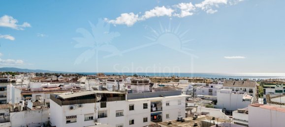 3 bedrooms Penthouse in Marbella, Spain No. 24081 20