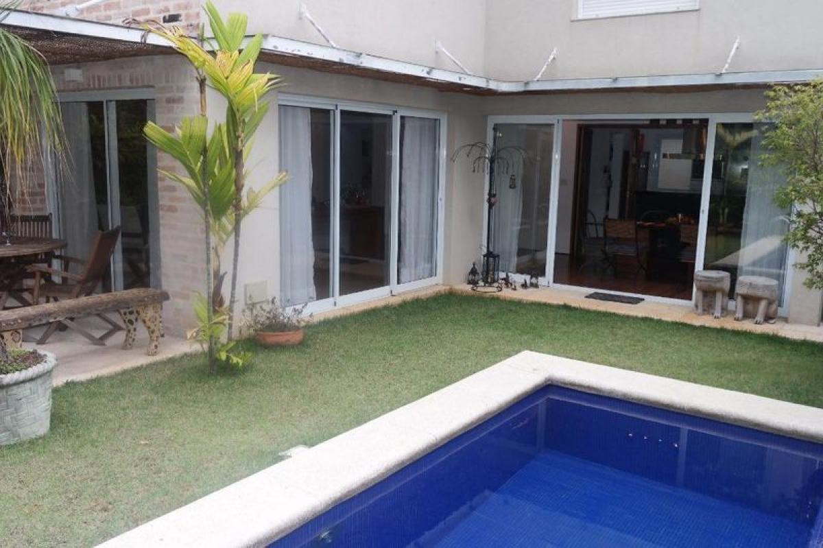 Дом с 4 спальнями в Сан-Паулу, Бразилия № 480828