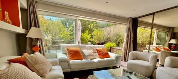 Apartamento de 2 dormitorios en Montpellier, France No. 325015 3