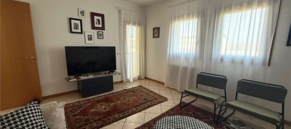3 rooms Apartment in Montebelluna, Italy No. 261297 8