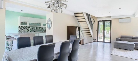 4 bedrooms House in Cauffry, France No. 61807 19