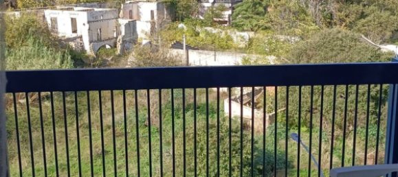 5 rooms Apartment in Palermo, Italy No. 255848 10