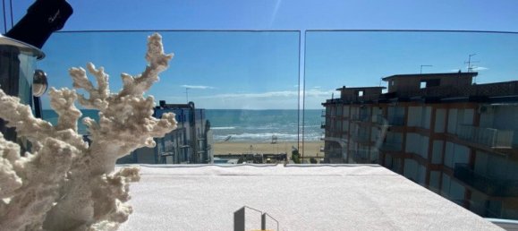 Ático de 3 dormitorios en Jesolo, Italy No. 220550 13