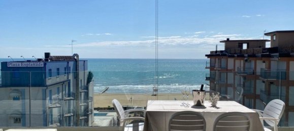 Ático de 3 dormitorios en Jesolo, Italy No. 220550 9