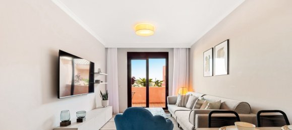 2 bedrooms Apartment in Estepona, Spain No. 141483 3