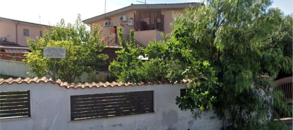 2-salle Appartement à Ardea, Italy No. 196172 10