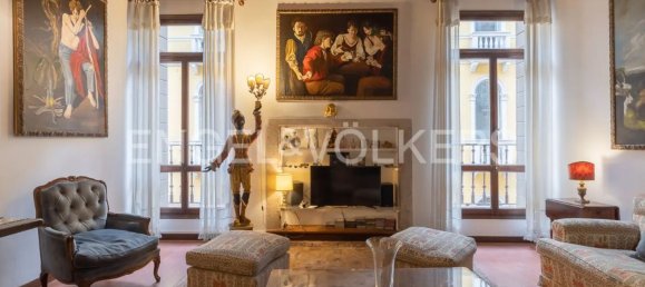 4 bedrooms Apartment in Venice, Italy No. 318156 6