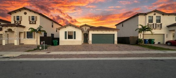 3 bedrooms Villa for sale in Miami, Miami-Dade, Florida, USA № 614858 3