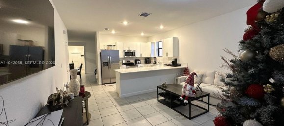 3 bedrooms Villa for sale in Miami, Miami-Dade, Florida, USA № 614858 7