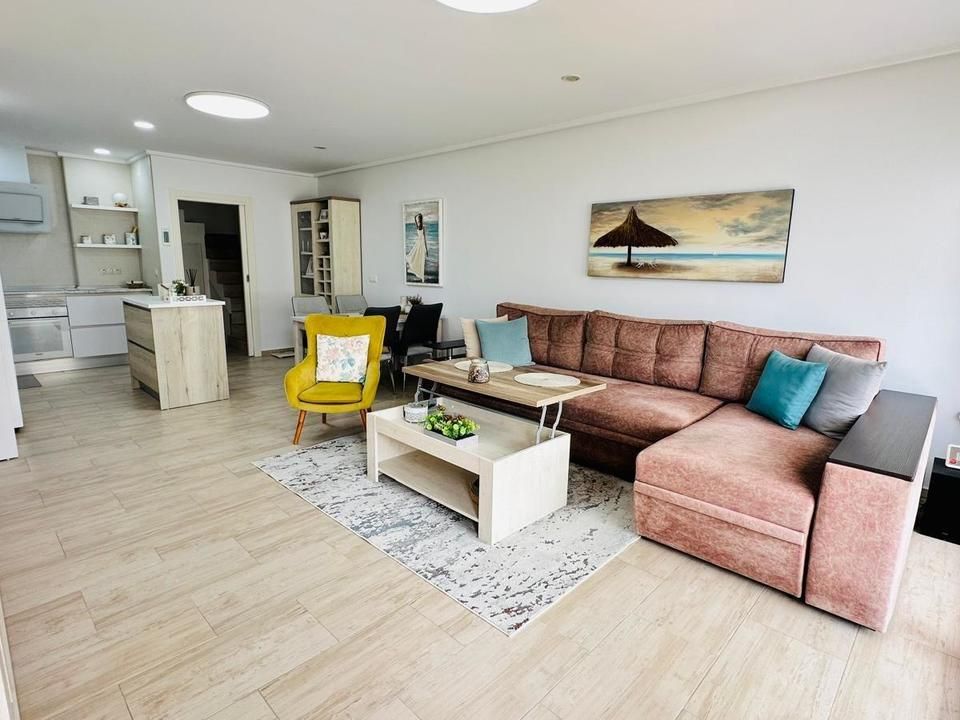 2 Schlafzimmer Doppelhaus in Torrevieja, Spain, Nr. 281678