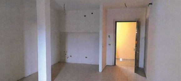 2 rooms Apartment in Cassano Magnago, Italy No. 5420 9