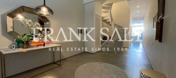 4 bedrooms Townhouse in Sliema, Malta No. 7745 7