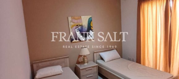 3 bedrooms Penthouse in Swieqi, Malta No. 3445 6