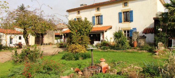 4 Schlafzimmer Haus in Fontenille, France, Nr. 108672 2