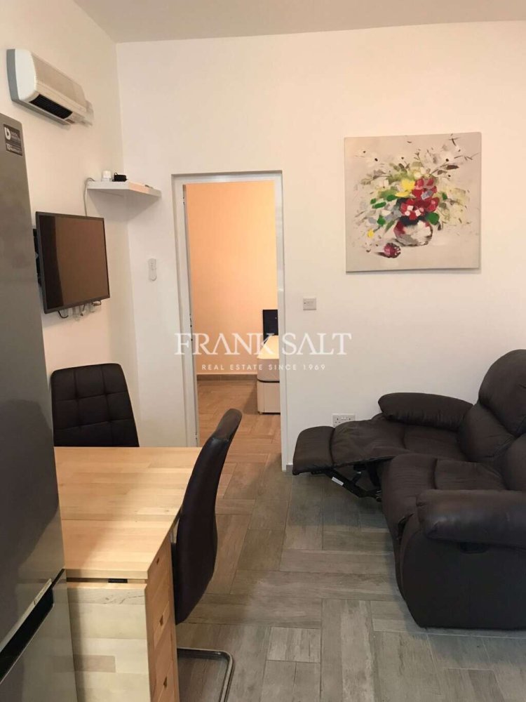 Мезонет с 1 спальней в Слима, Мальта № 8993