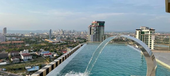 Studio in the Condo in Pattaya, Thailand No. 19267 9