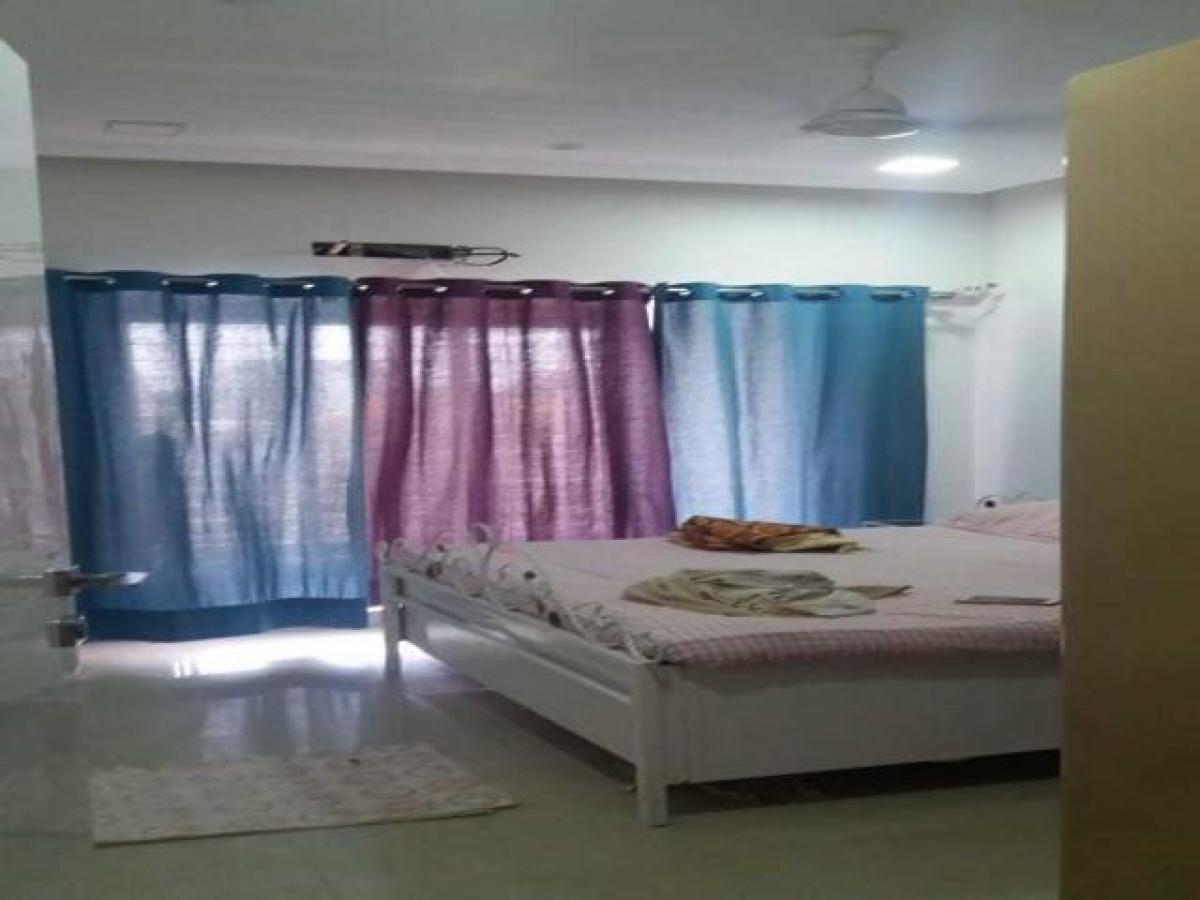 3 bedrooms House in Mumbai, India No. 10720