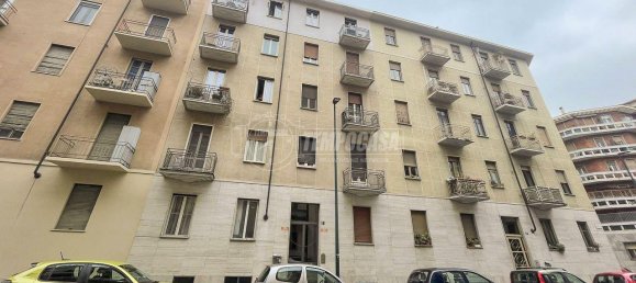 3 rooms Apartment in Turin, Italy No. 136053 21