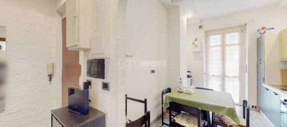 3 rooms Apartment in Turin, Italy No. 136053 5