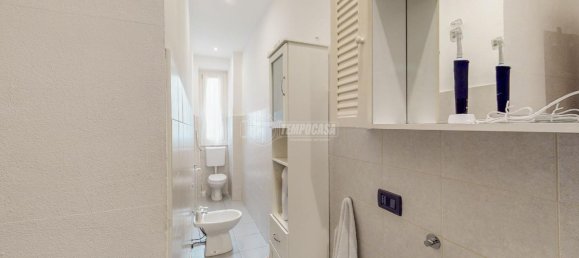 3 rooms Apartment in Turin, Italy No. 136053 13