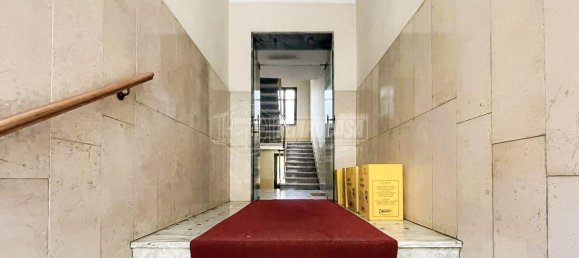 3 rooms Apartment in Turin, Italy No. 136053 20