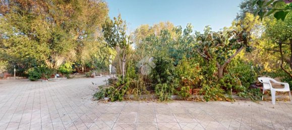 4 rooms Villa in Francavilla Fontana, Italy No. 18519 3