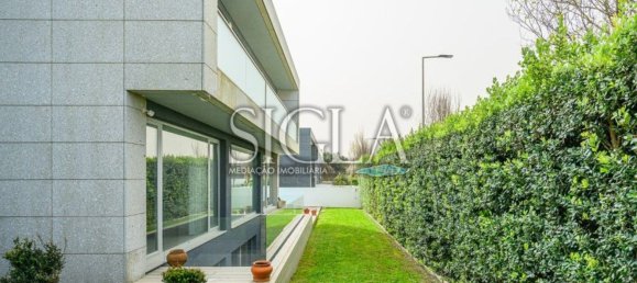 4 bedrooms House in Vila Nova de Gaia, Portugal No. 145128 3