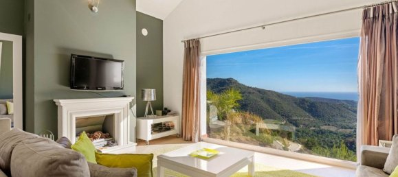 4 bedrooms House in Malaga, Spain No. 39802 2