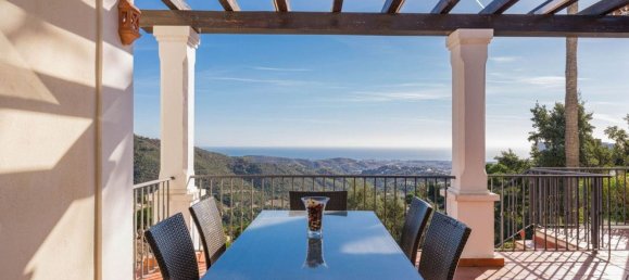 4 bedrooms House in Malaga, Spain No. 39802 39