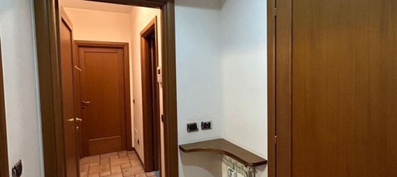 Casa de 4 habitaciónes en Robecchetto con Induno, Italy No. 183877 15