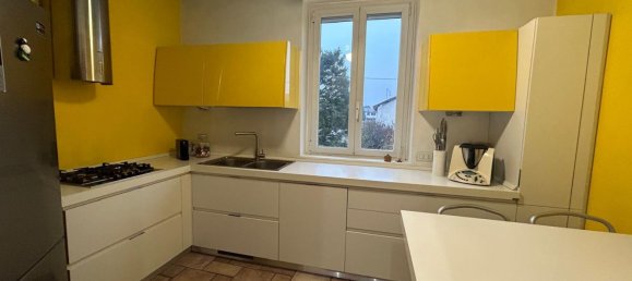 Casa de 4 habitaciónes en Robecchetto con Induno, Italy No. 183877 11