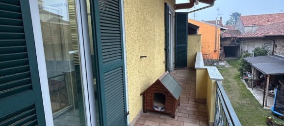 Casa de 4 habitaciónes en Robecchetto con Induno, Italy No. 183877 19