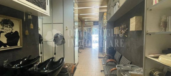 1-Zimmer Gewerbliche Immobilie in Rome, Italy, Nr. 375568 2