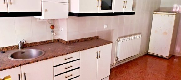 3 bedrooms House in Torre del Bierzo, Spain No. 69463 7