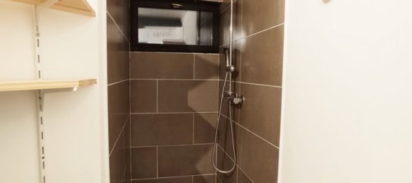 2 bedrooms House in Saint-Nazaire, France No. 95942 6