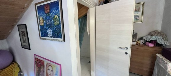 Apartamento de 2 dormitorios en Neive, Italy No. 379133 11