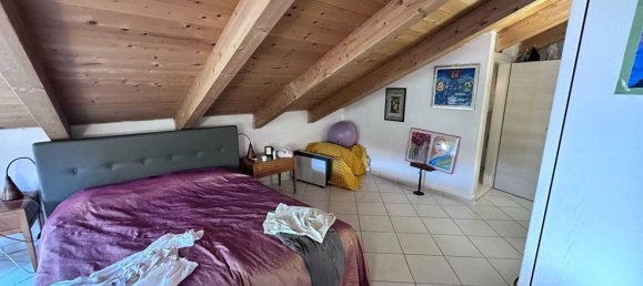 Apartamento de 2 dormitorios en Neive, Italy No. 379133 15