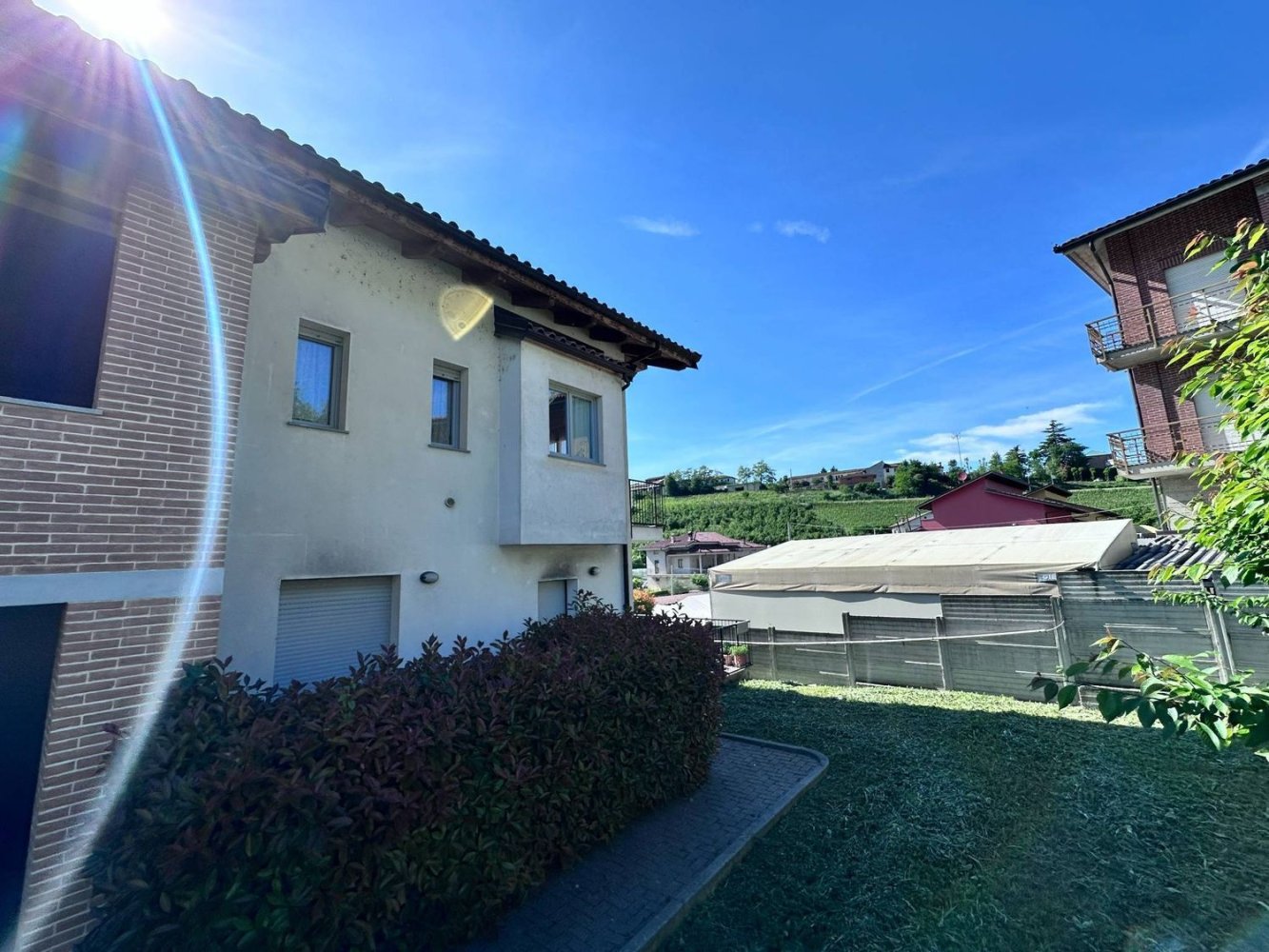 Apartamento de 2 dormitorios en Neive, Italy No. 379133