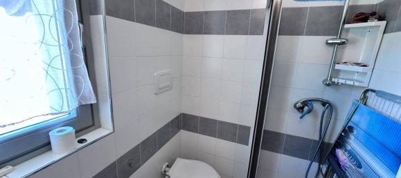 Apartamento de 2 dormitorios en Neive, Italy No. 379133 9