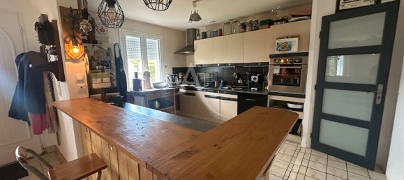 4 bedrooms House in Jans, France No. 362873 4