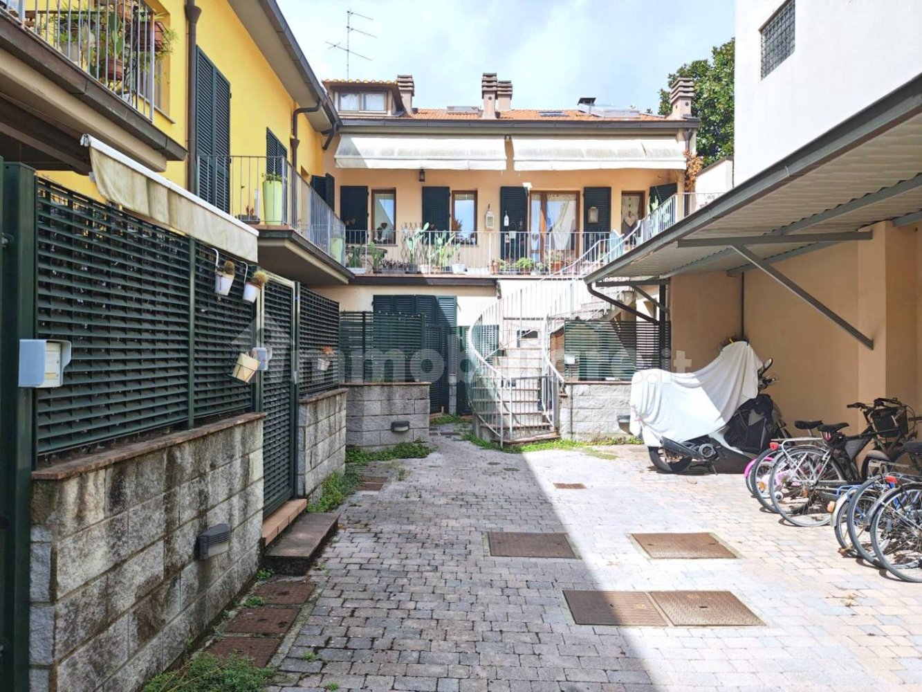 3 bedrooms Apartment in Florence, Italy No. 337575