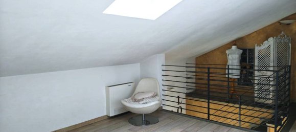 3 bedrooms Apartment in Florence, Italy No. 337575 9