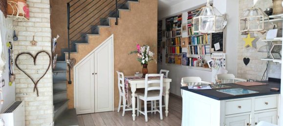 3 bedrooms Apartment in Florence, Italy No. 337575 4