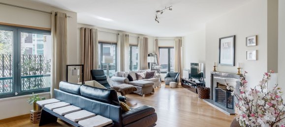 5 bedrooms Duplex in Lisbon, Portugal No. 104119 2