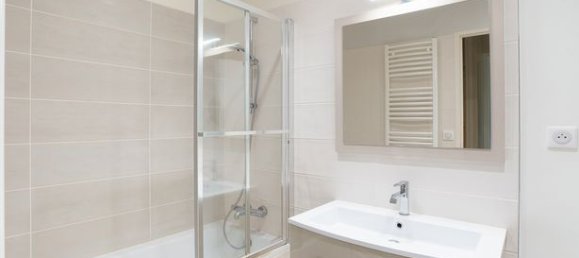 3 Schlafzimmer Wohnung in Macon, France, Nr. 355217 8