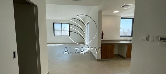 4 bedrooms Villa in Al Ghadeer, UAE No. 29182 2