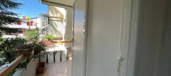 4-salle Appartement à San Nicola la Strada, Italy No. 21108 31