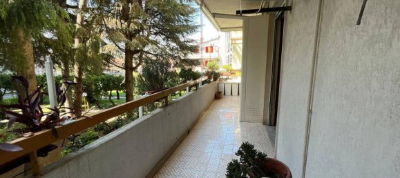 4-salle Appartement à San Nicola la Strada, Italy No. 21108 26