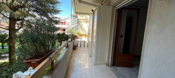 4-salle Appartement à San Nicola la Strada, Italy No. 21108 25