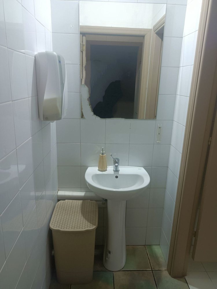 Gewerbliche Immobilie in Casapulla, Italy 100m², Nr. 256814